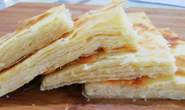 发面千层饼的做法视频,层层叠叠，香气四溢